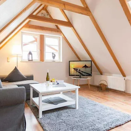 Haus Auf Dem Huegel Klassische 07