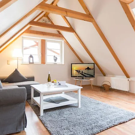 Haus Auf Dem Huegel Klassische 07 *