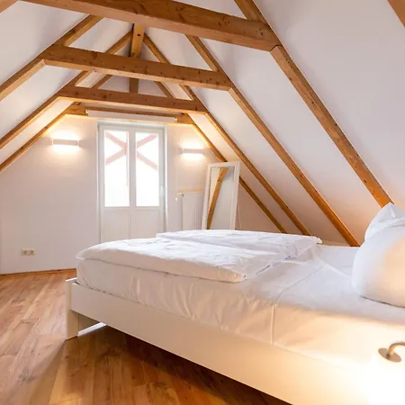 Haus Auf Dem Huegel Klassische 07